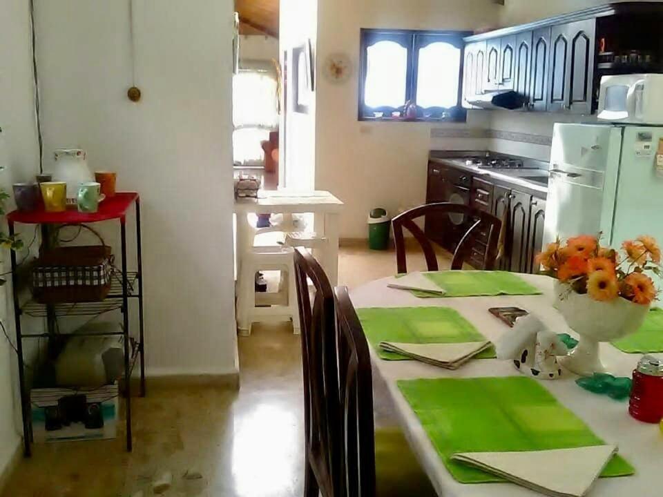 La Posada De La Tia Guatapé Extérieur photo